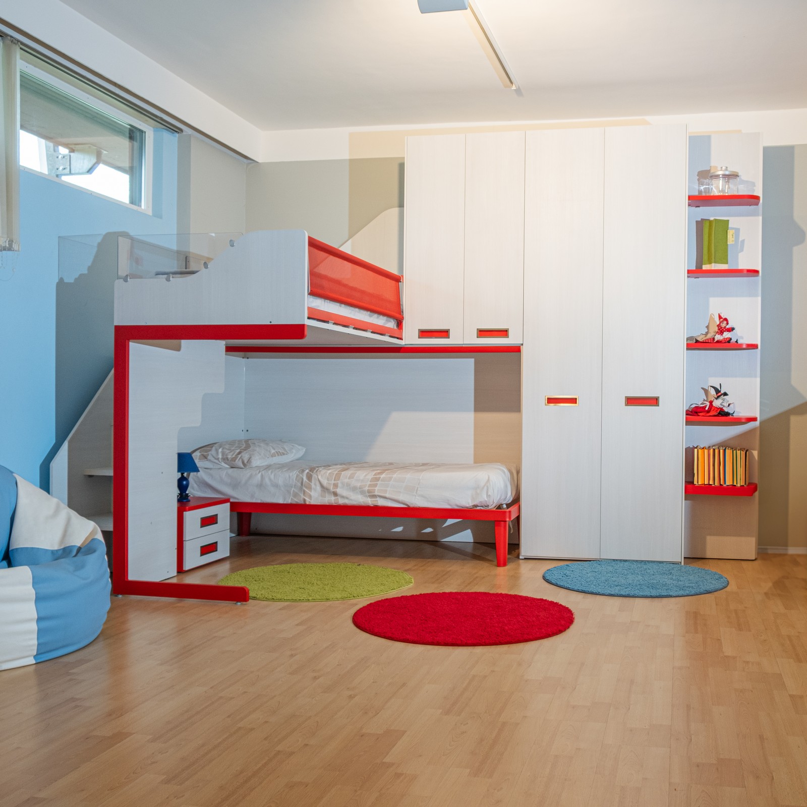 Composizione Enjoy Red MORETTI COMPACT 4